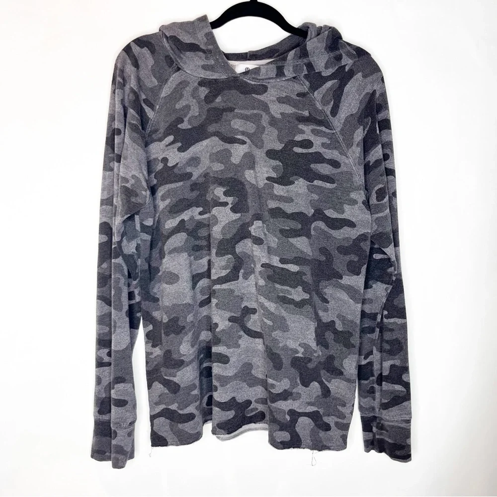 Sundry | Camo Hoodie Top